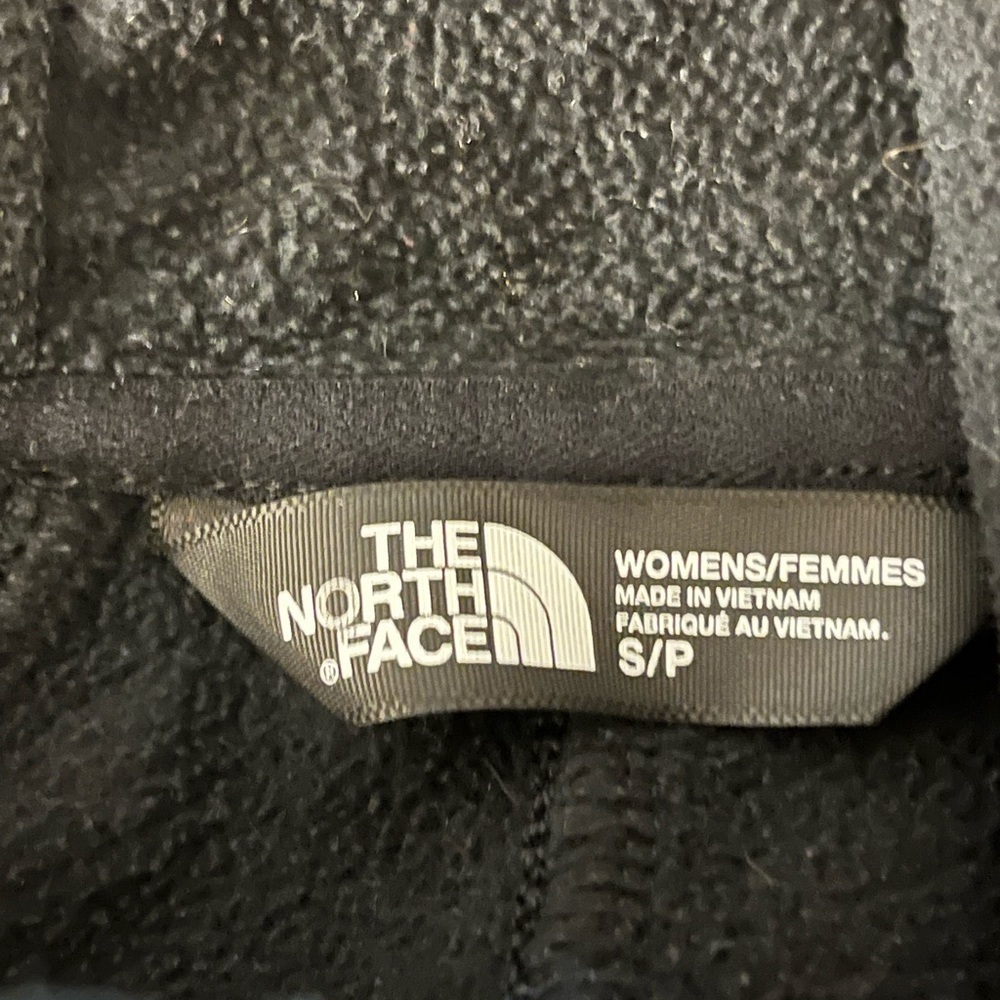 North Face Quilted Hooded Jacket Womens - Picture 5 of 5